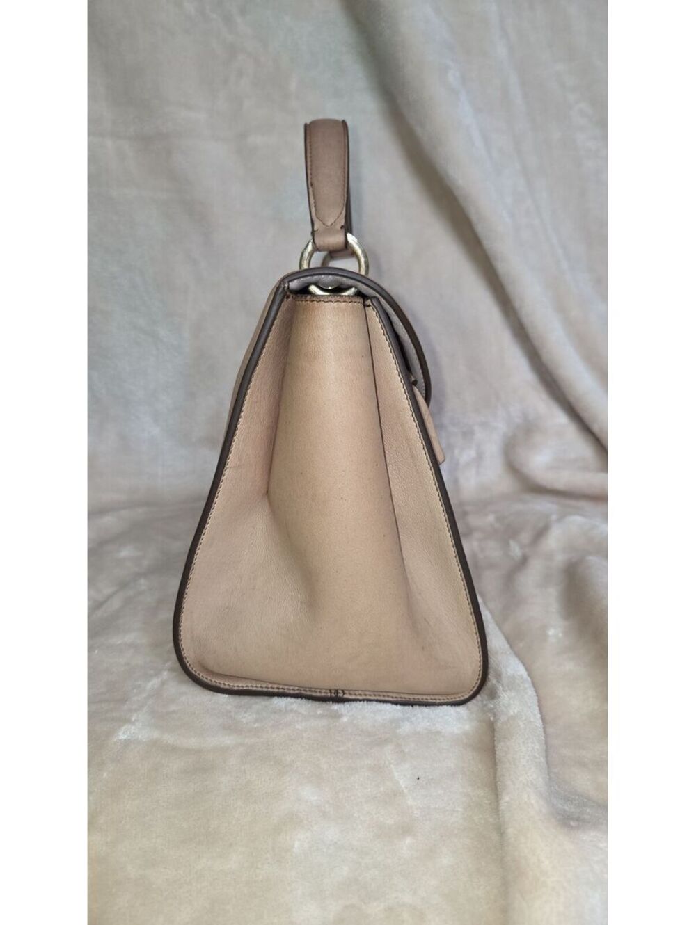 L17. Salvatore Ferragamo "Sofia" - Picture 3 of 6